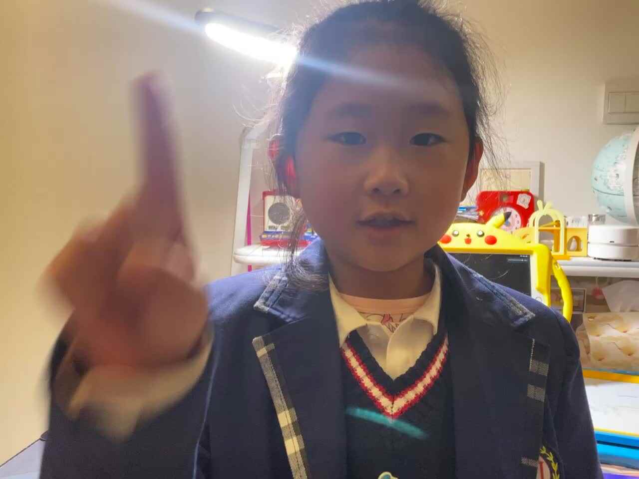 2023.4.4背诵小小手