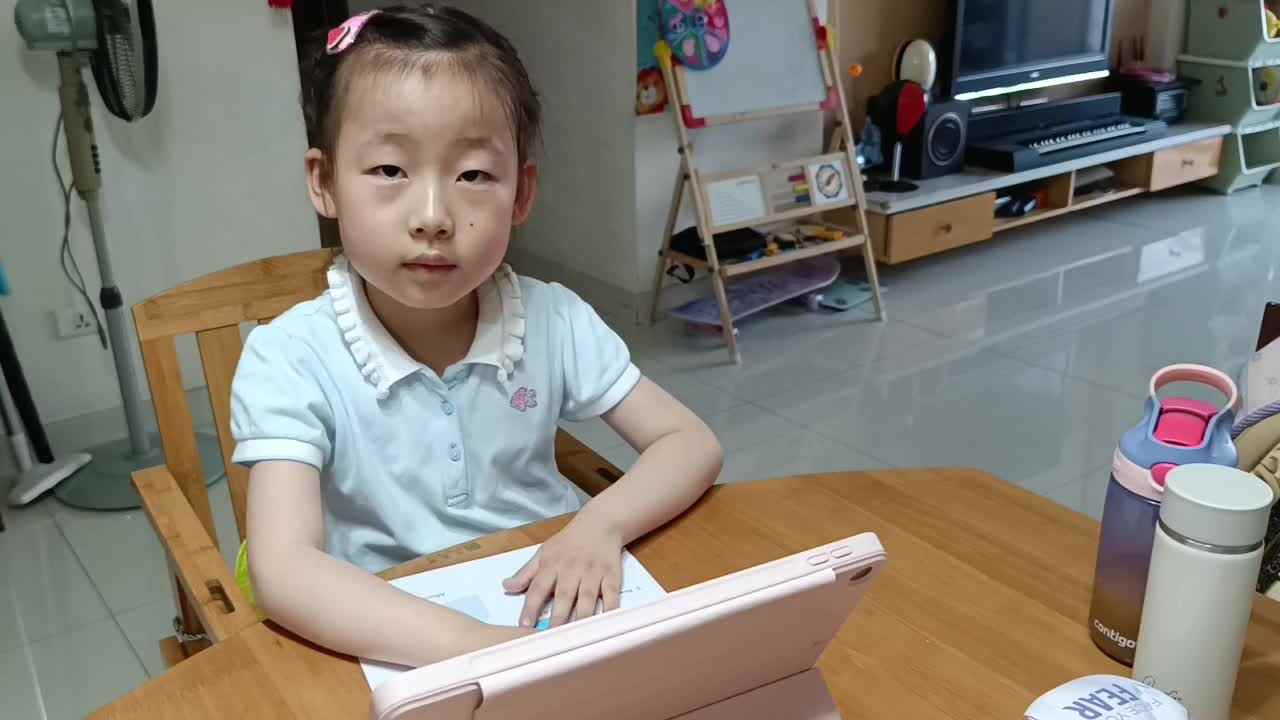 ⁣2023级B班20230419杜岳宁闯关练习-英语作业单.mp4