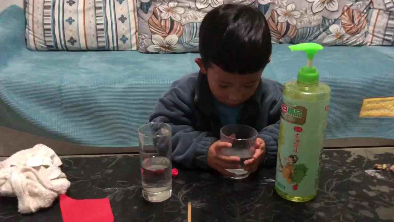 实验：调皮的纸团