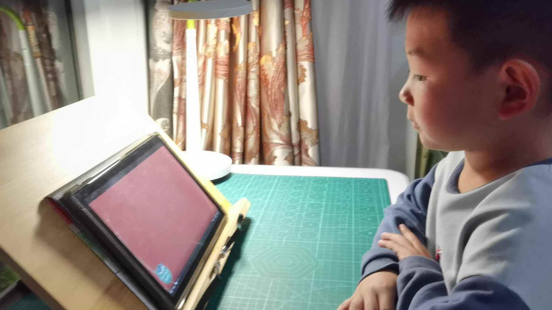 观看 I'm Thirsty 我口渴.mp4