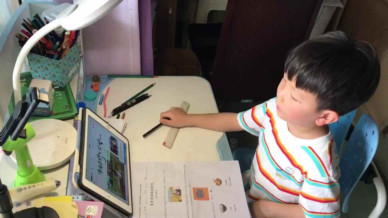 2023级学B班邱潇然20230517鲨鱼英语