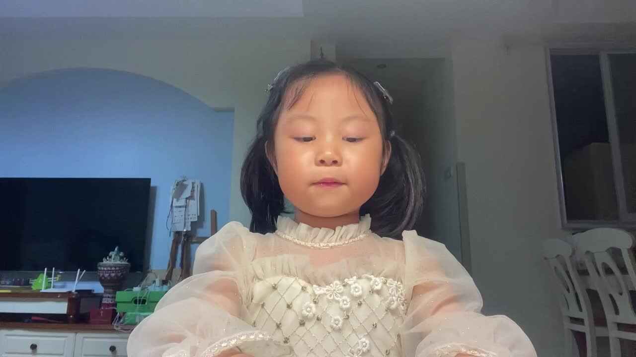 ⁣2023.5.26闯关练习-英语阅读-《Family Members》