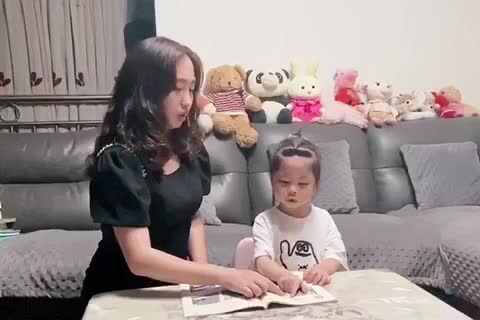 《建筑，运动》