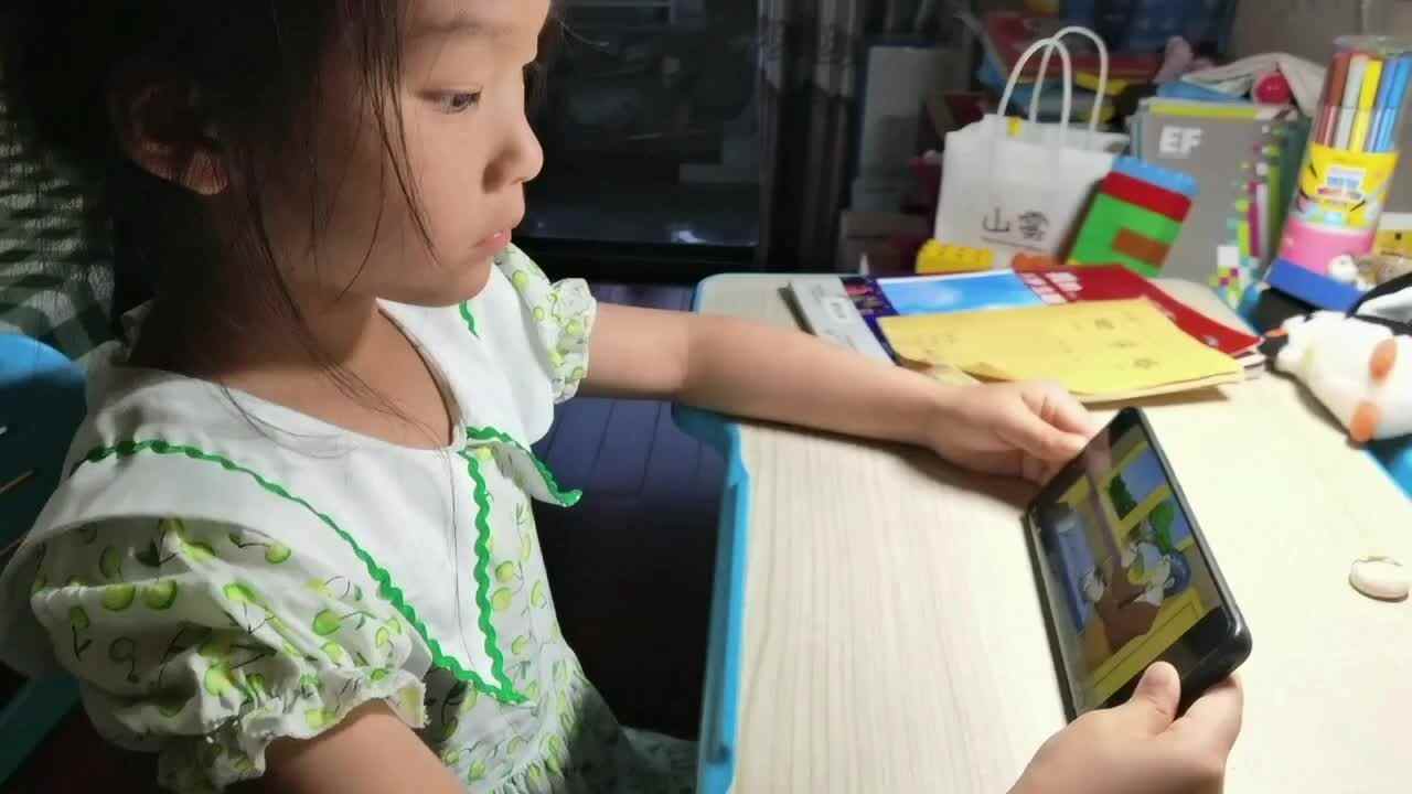 5.17屠钰婷观看视频《爱迪生》.mp4