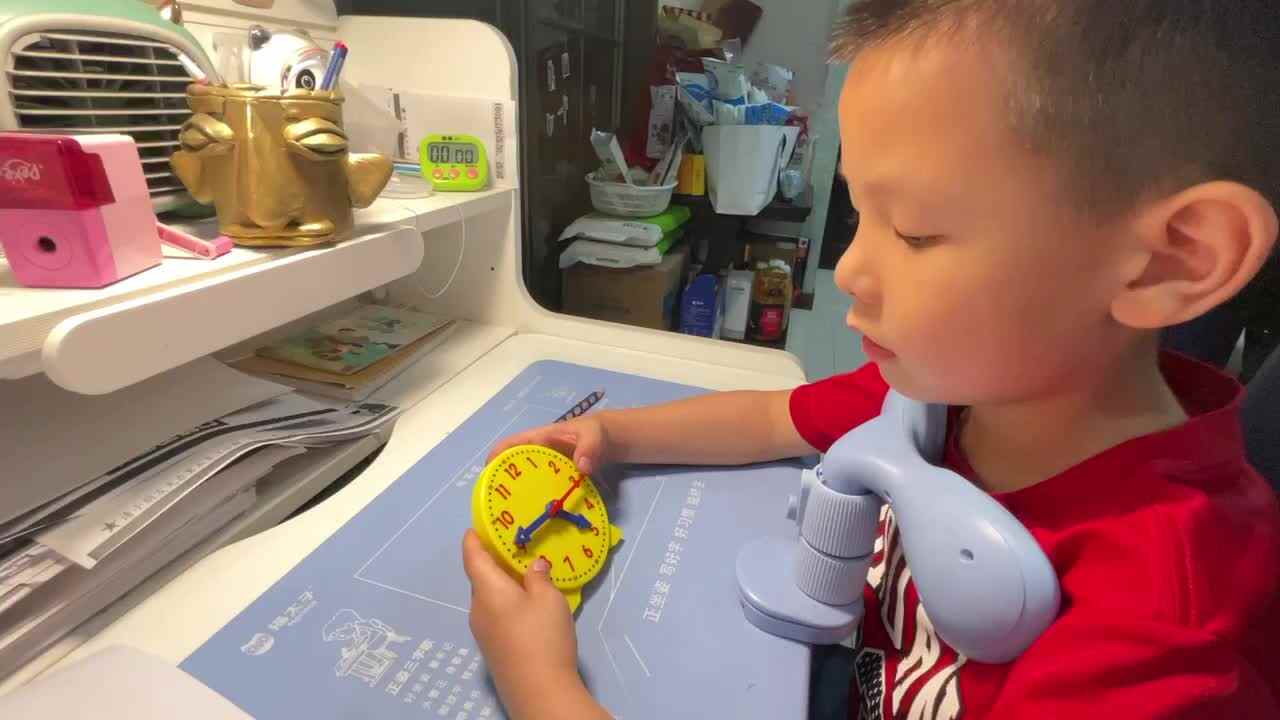 观察钟面