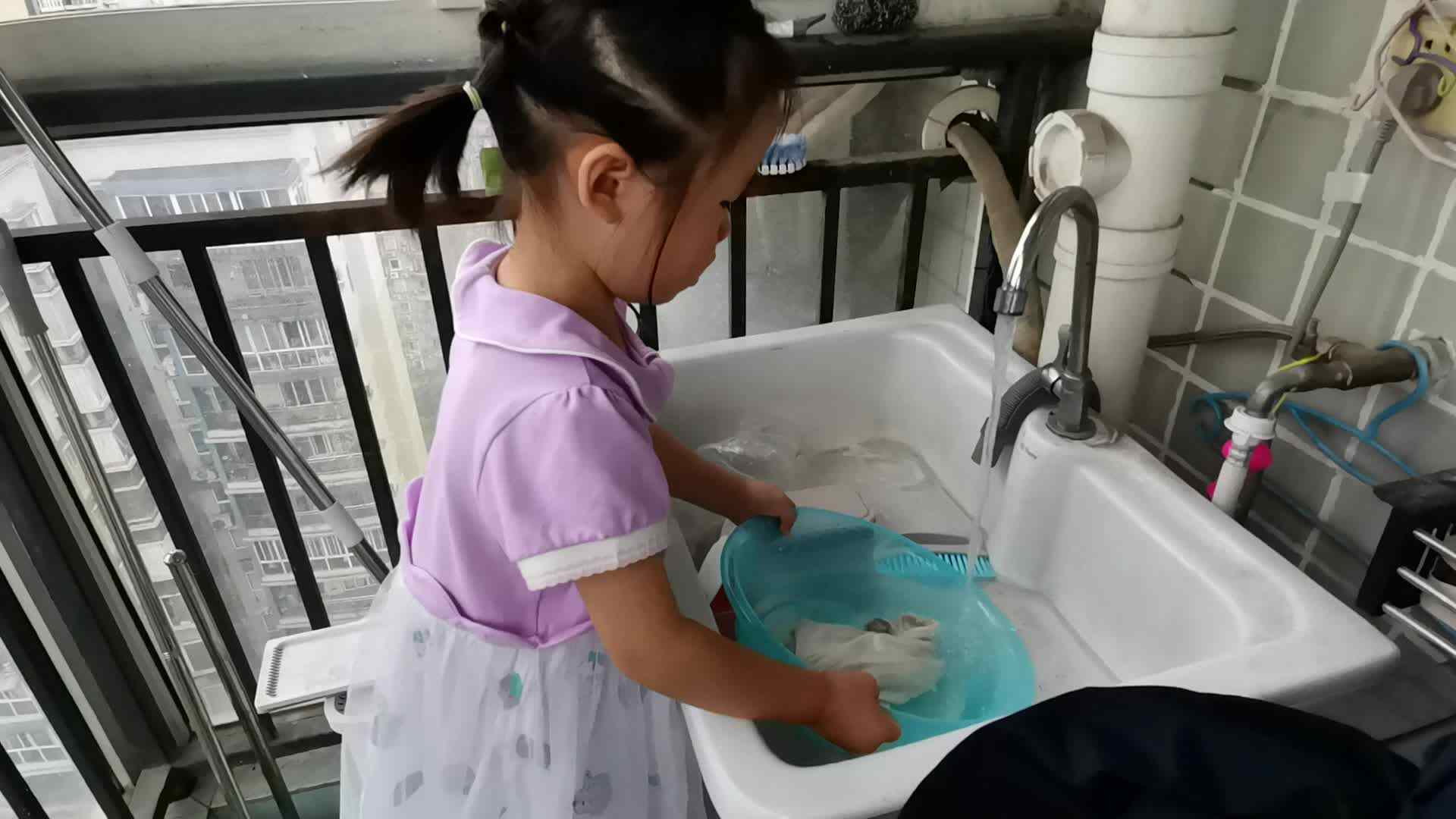 清洗隔汗巾.mp4