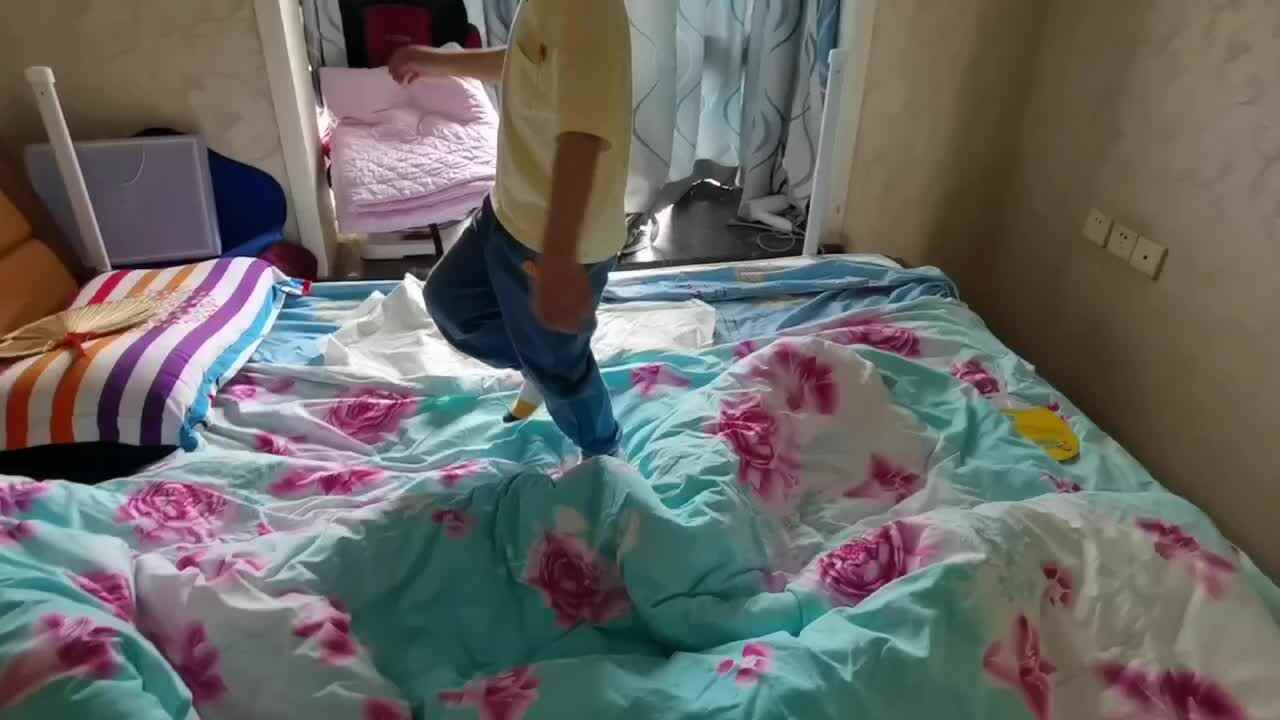 整理床铺