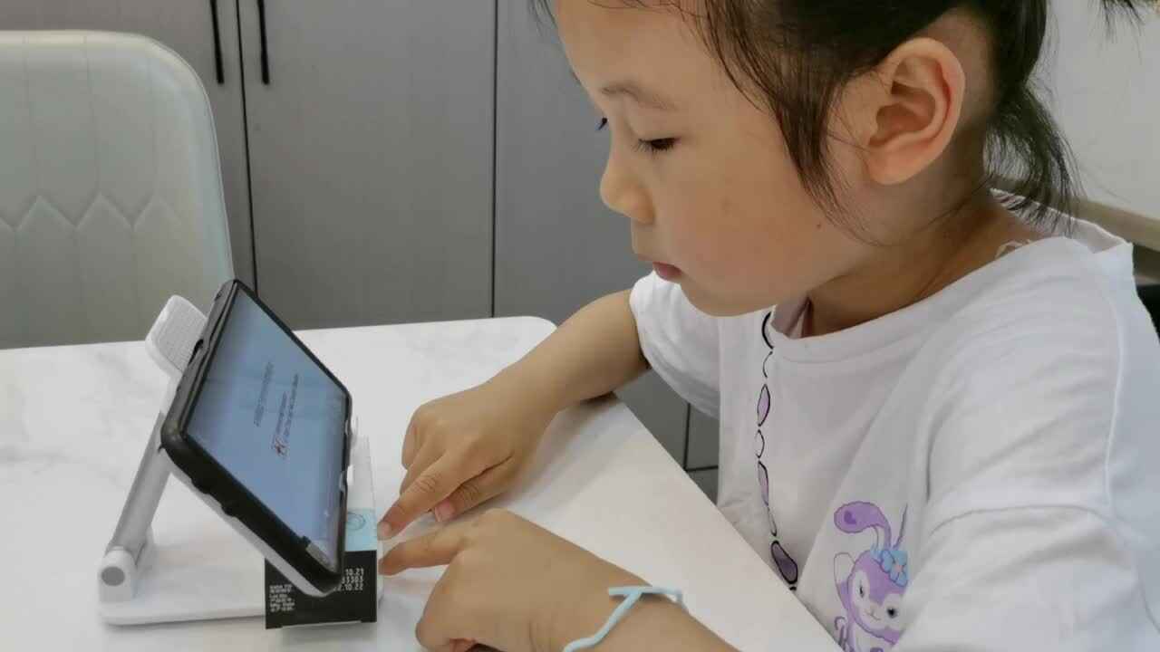 观看相关视频了解《上肢骨折的急救方法》