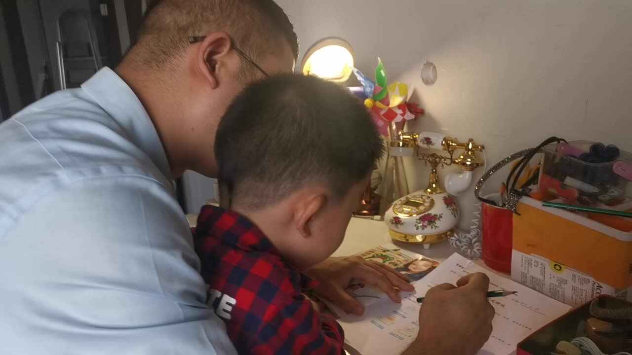 VID_20230618白梓辉《英语月份》.mp4