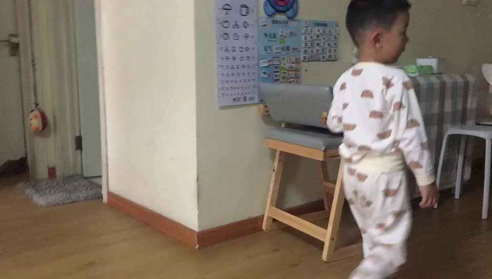 20230603中A班郭睿珩-力所能及的事-洗杯子.mp4