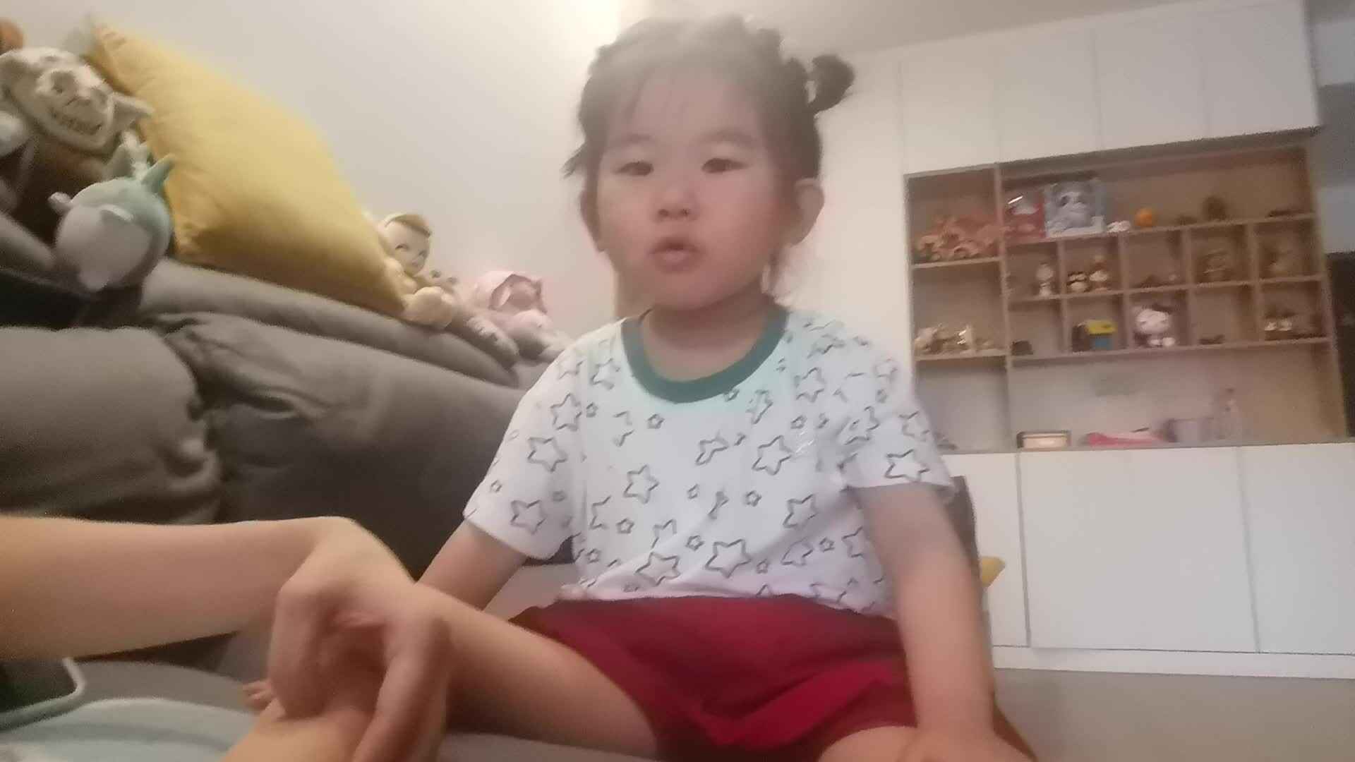 分享喜欢的食物，在幼儿园的安全问题.mp4