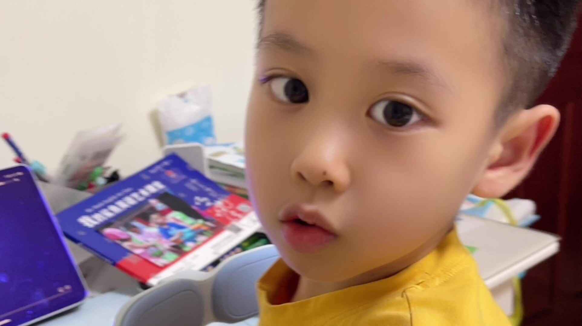 2023级B班20230707吴艺轩闯关练习-鲨鱼英语.mp4