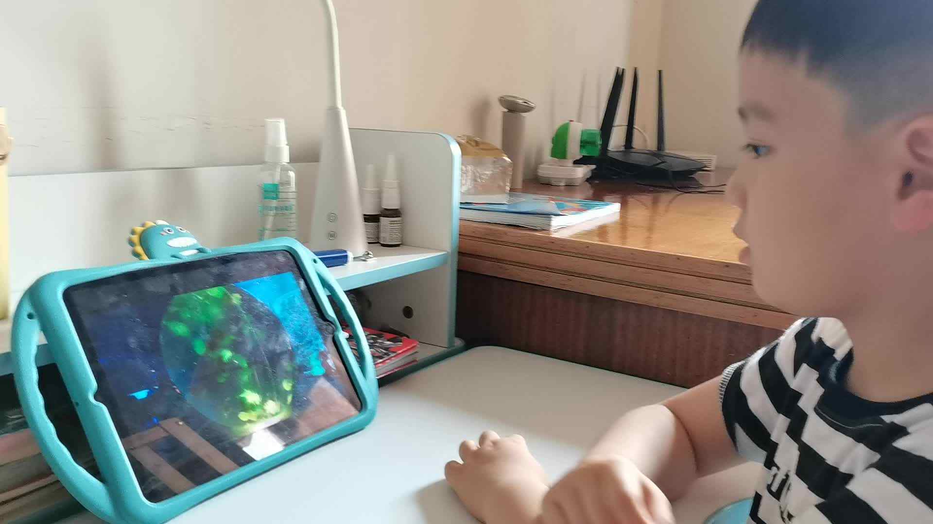 ⁣7月7日昌奕乐观看《重庆融创渝乐小镇》