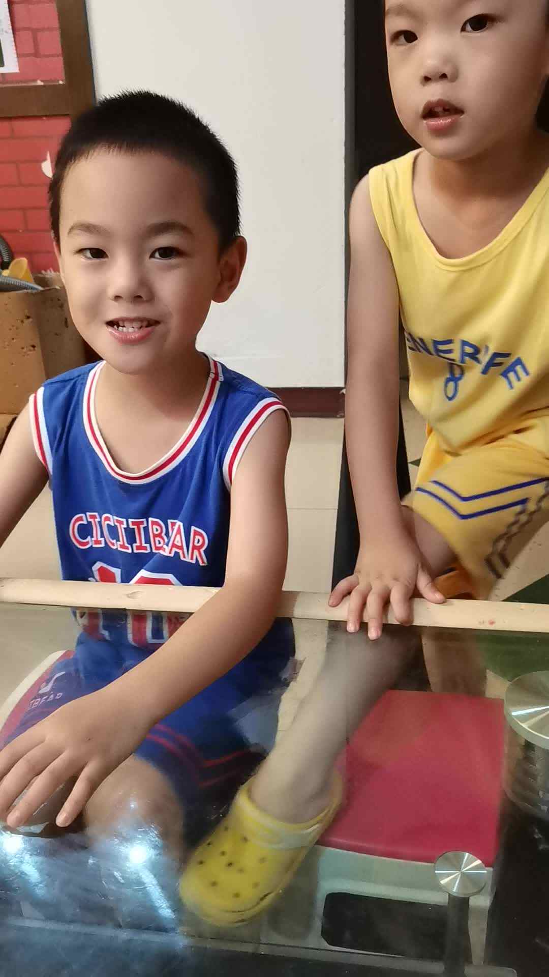 VID_20230727_195834.mp4