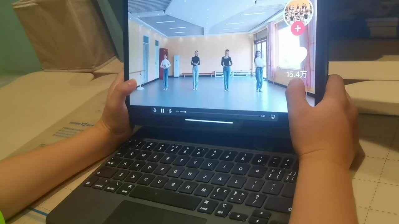 律动《孩子的天空》