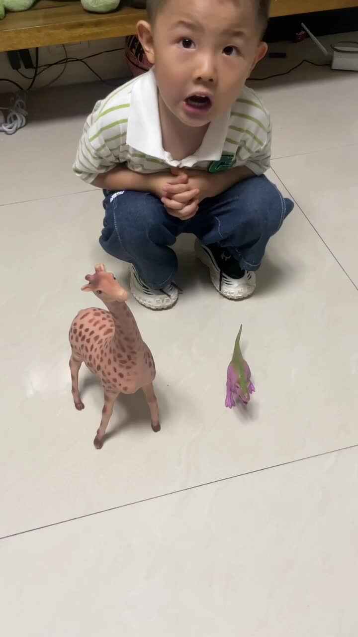 小A班 孙洛轩 分大小学习  正确使用勺子练习