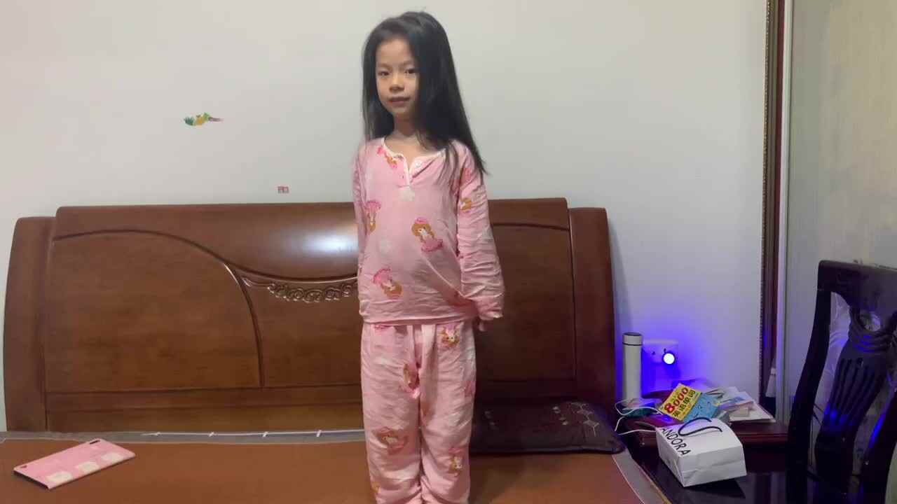 2023.9.7闯关练习《整理衣领》