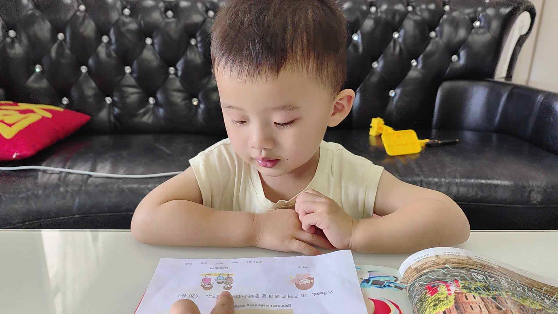 小A班2023.9.16李楷延——英语单词“Hello”“Goodbye”.mp4