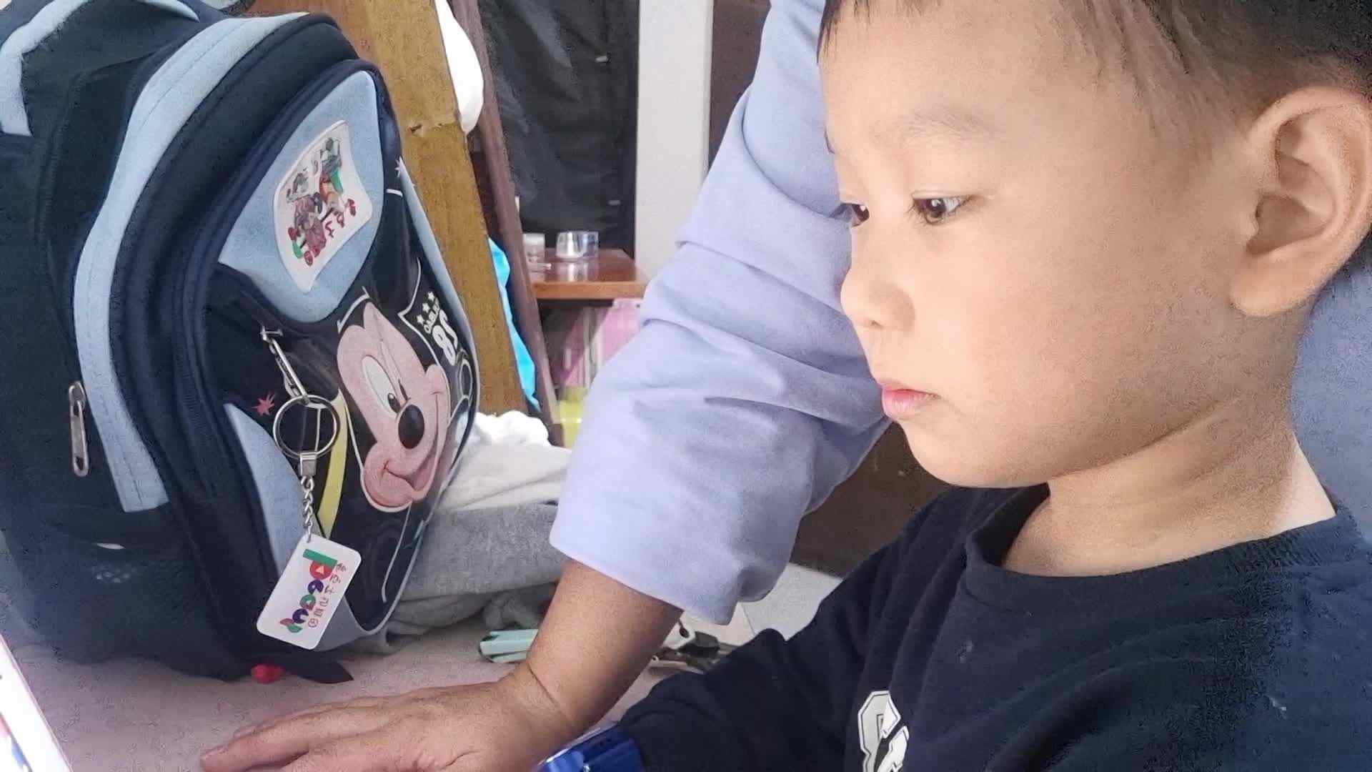 大B班王子扬跟读
