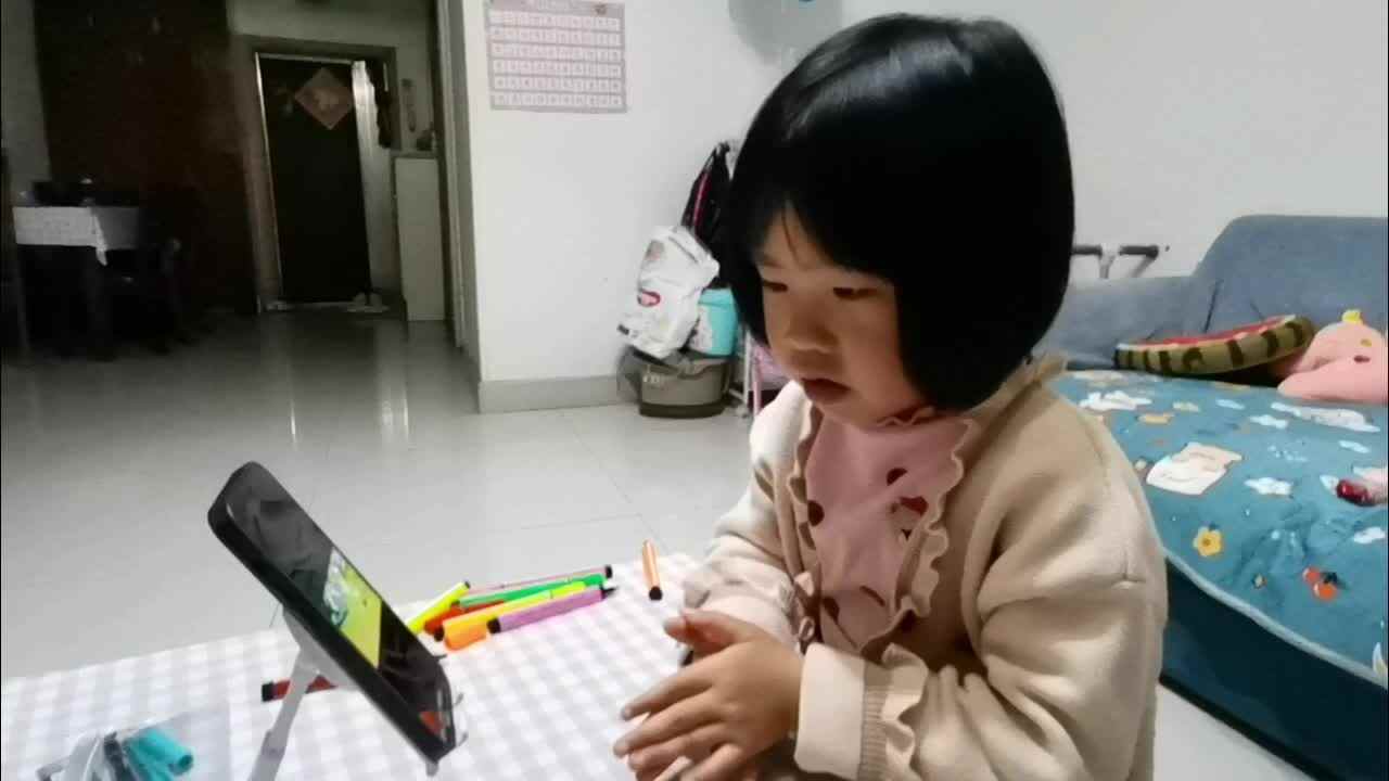 观看视频《龟兔赛跑》.mp4