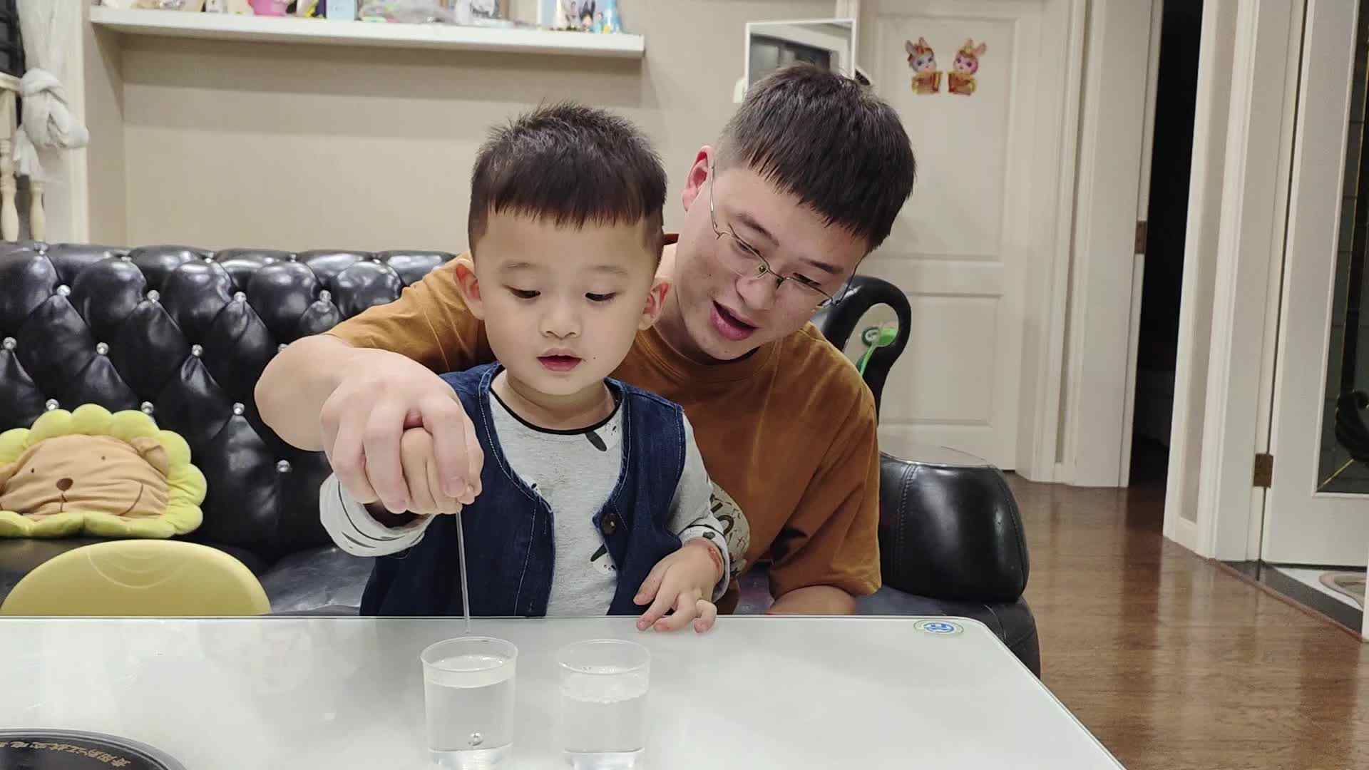 小A班2023.10.7李楷延——调皮的纸.mp4