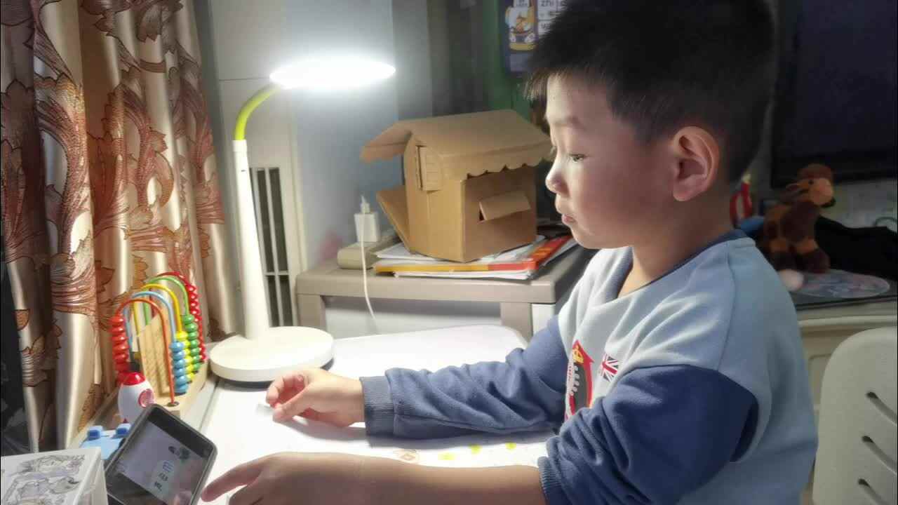 观看拼音视频《声母m》书写.mp4