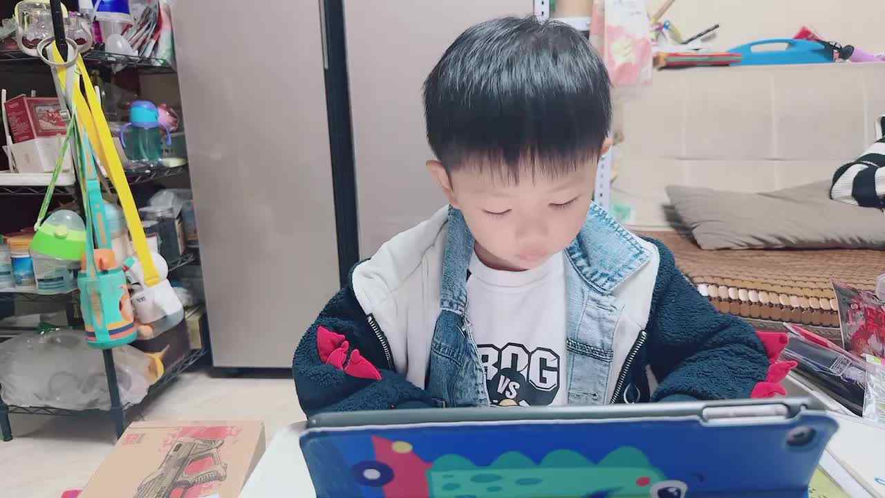 2023.10.20朗读示范《my house》.MOV