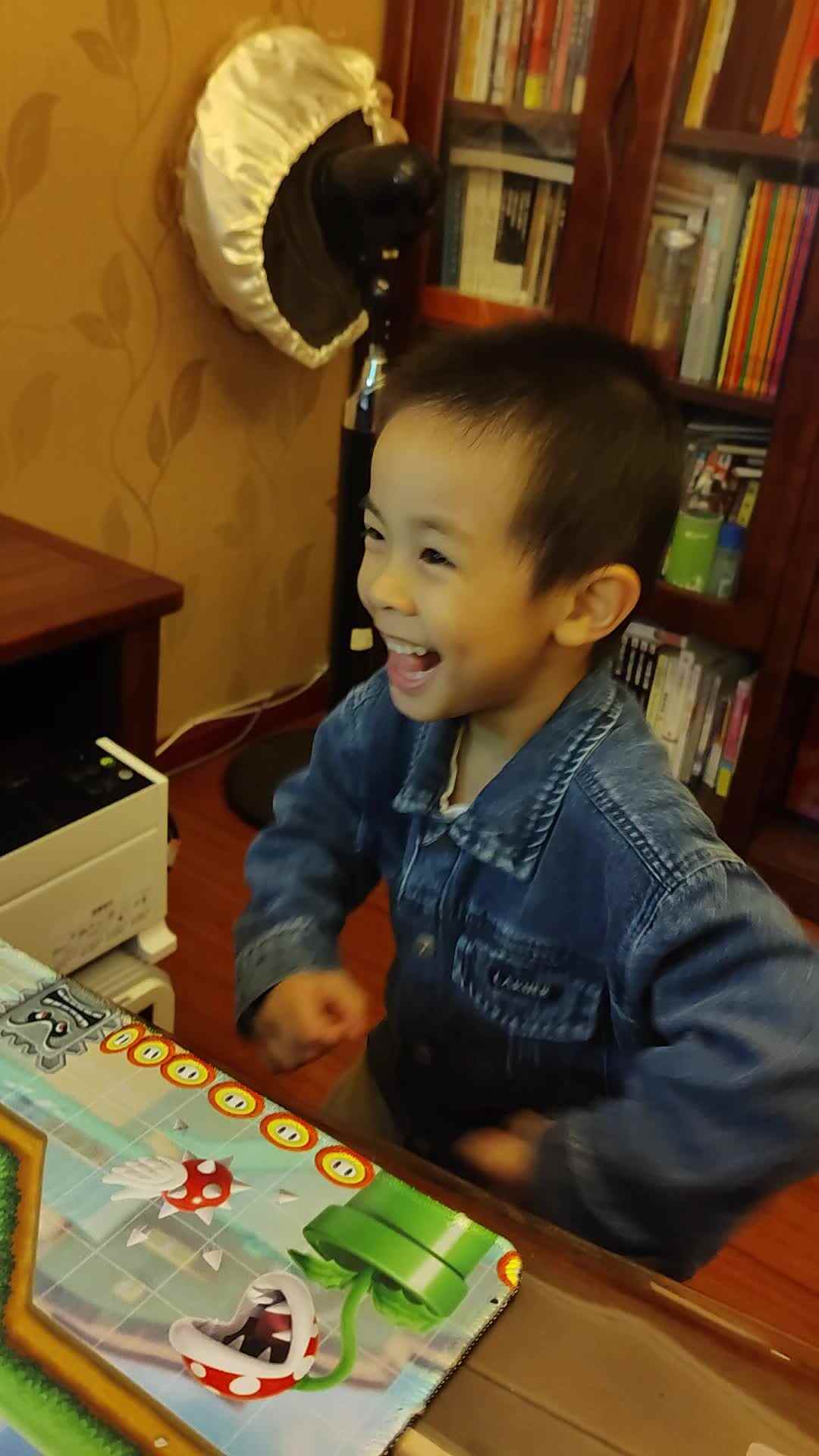 中b班刘倬宇《我和小动物的舞会》20231025_194429.mp4