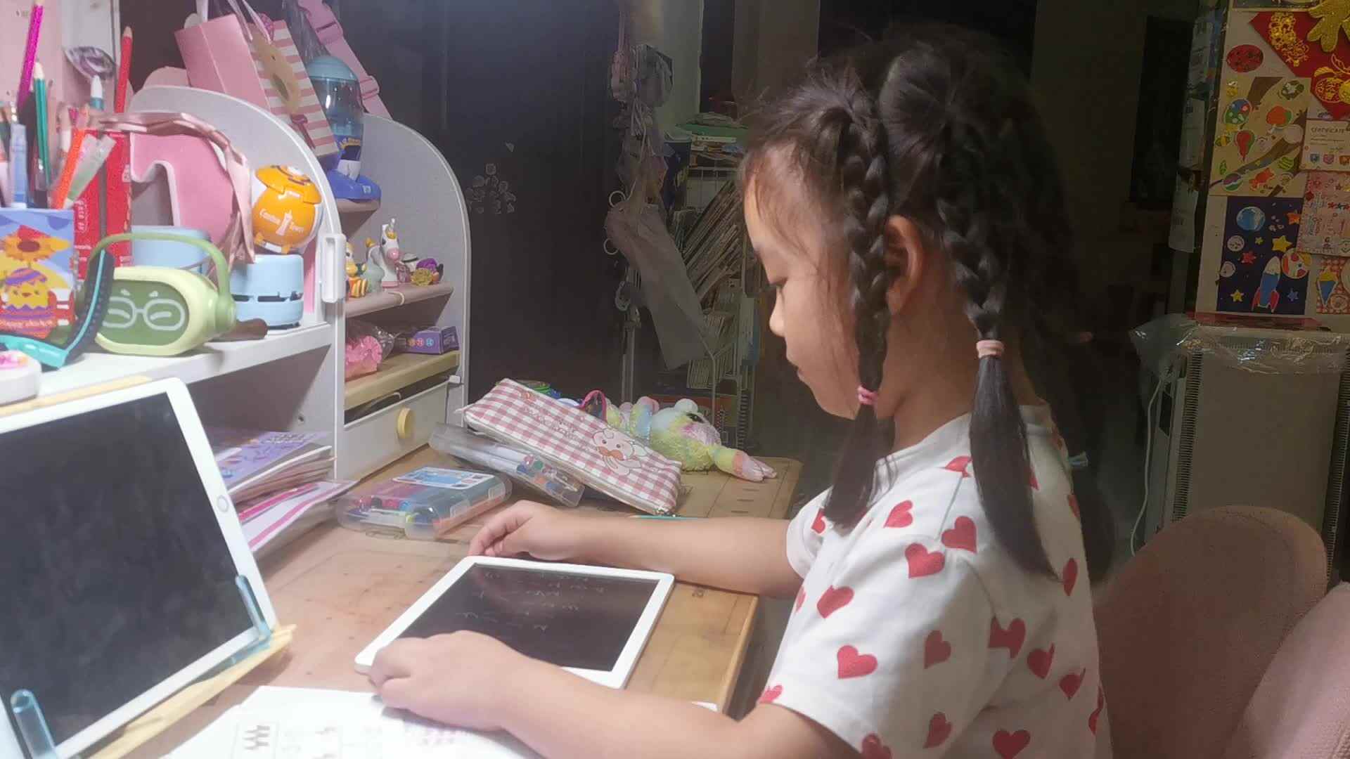 2023.10.9侯奕帆闯关练习《2-5》