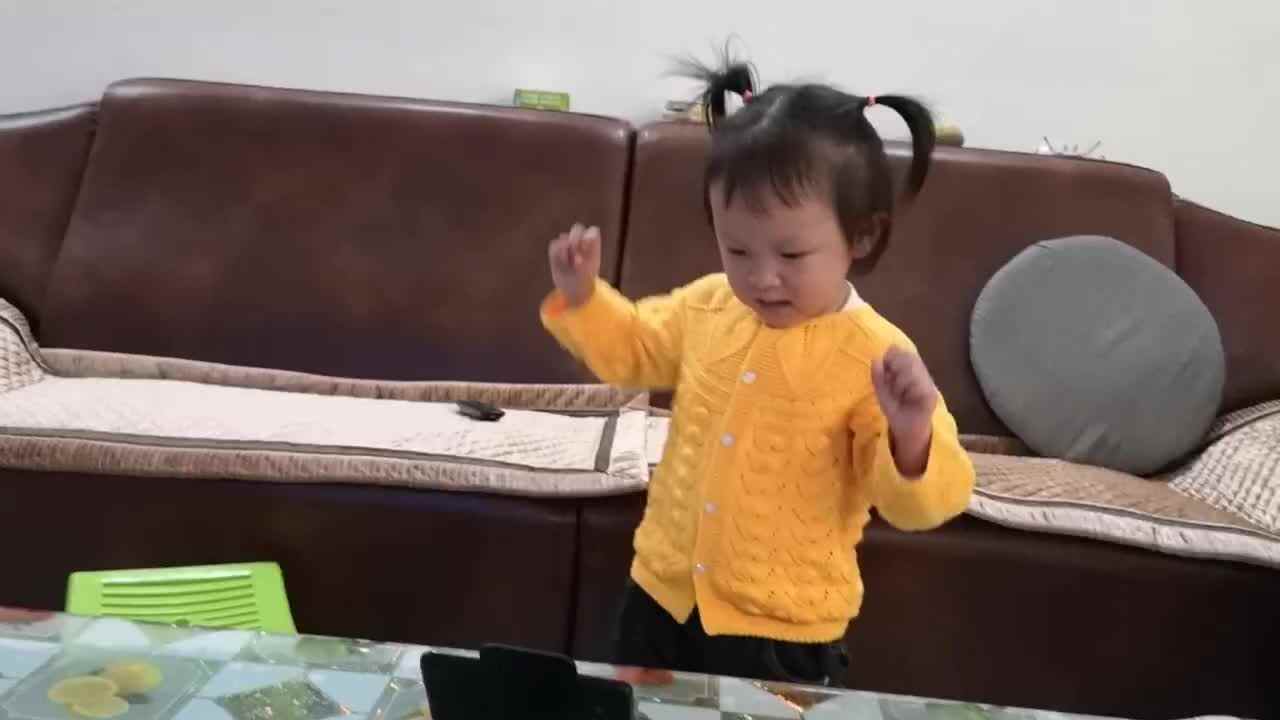 中A班李盈莹 Banana cha cha