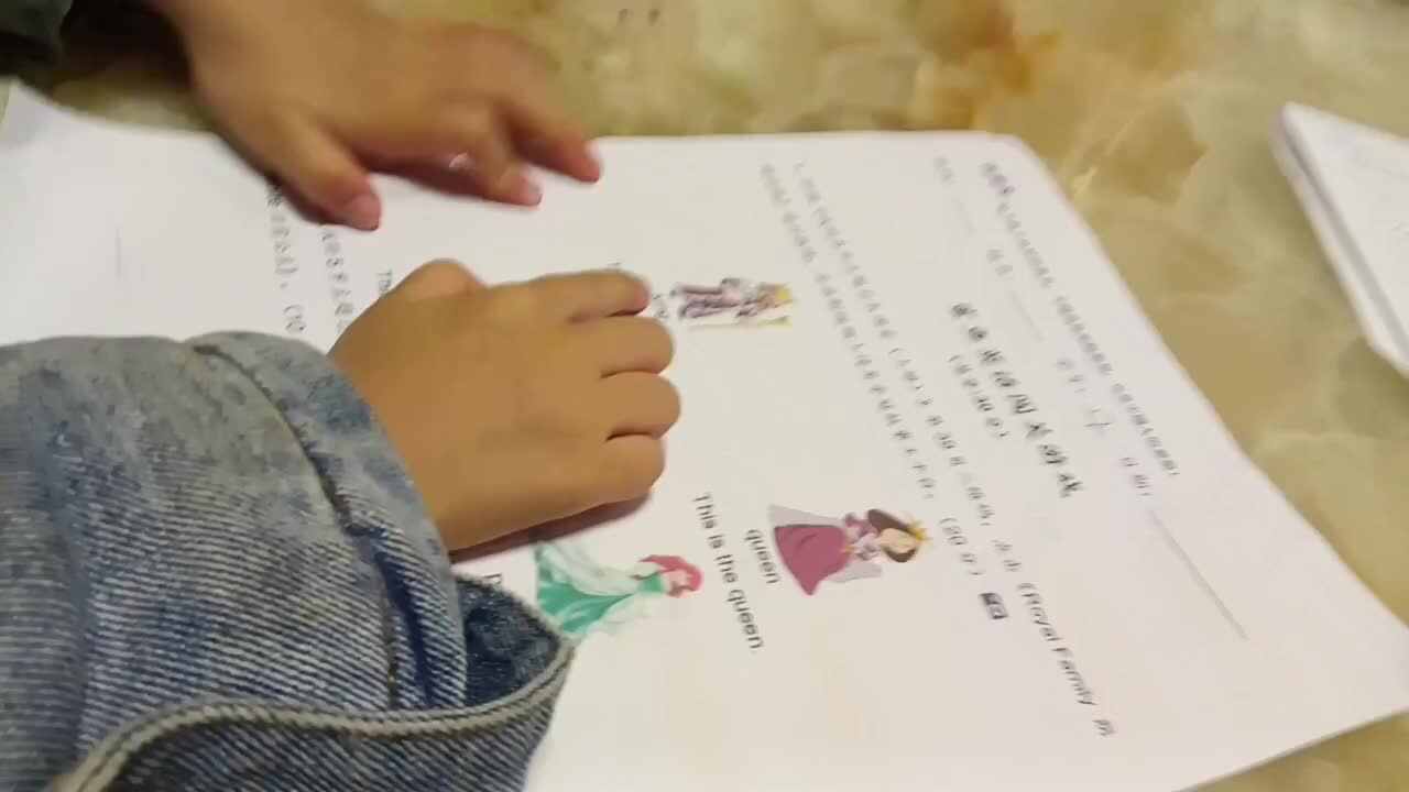 20231125大B班任依恬指读《英语》