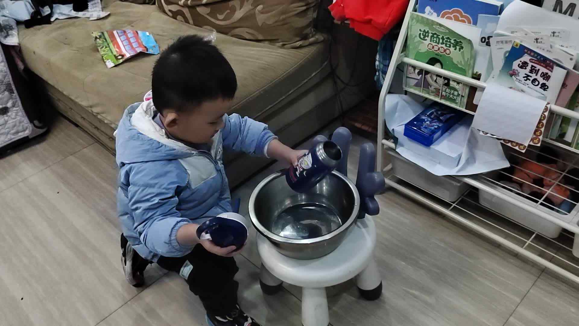 洗杯子.mp4