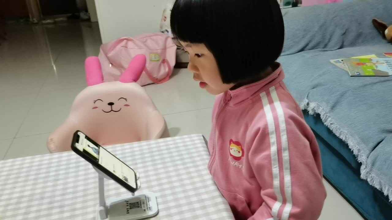 观看英文视频（警察）.mp4