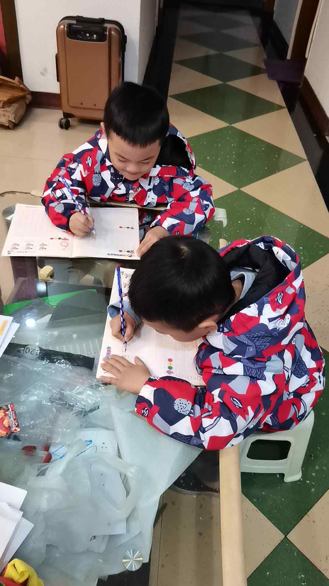 VID_20231119_171336.mp4