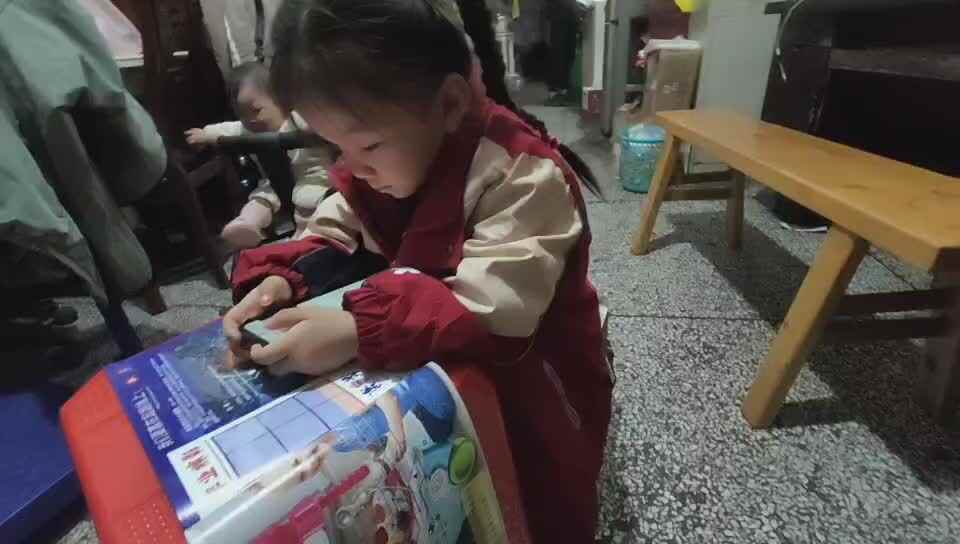 中a班唐依依Who Took the Cookies from the Cookie