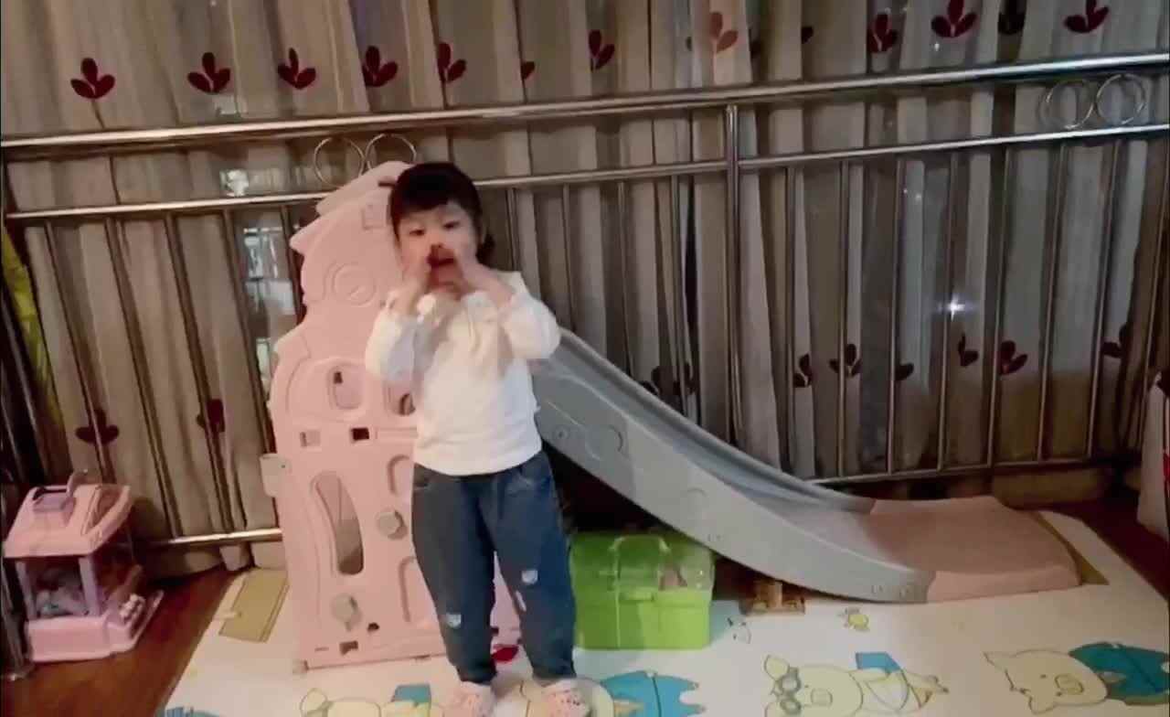 小鱼吐泡泡/刷牙