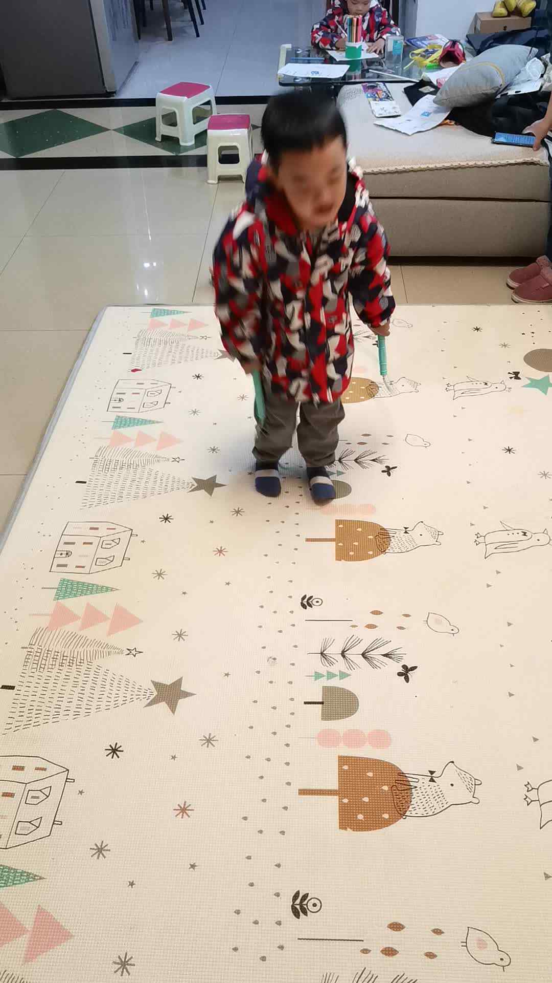 VID_20231119_192141.mp4