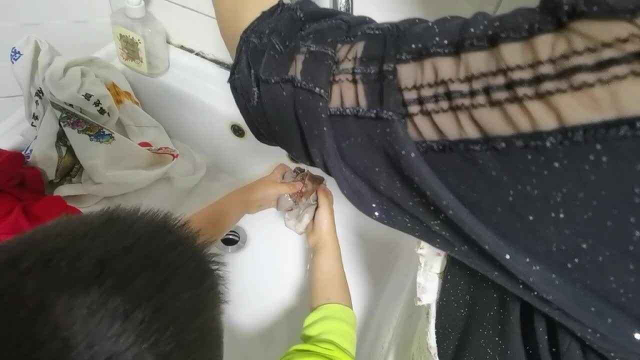 2023.11.6《洗袜子》.mp4