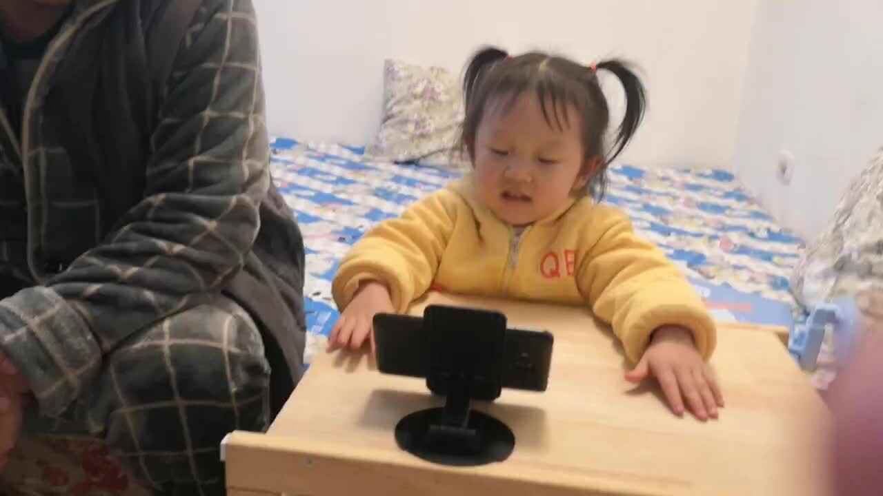 ⁣中A班李盈莹 学习英语儿歌 Shapes形状