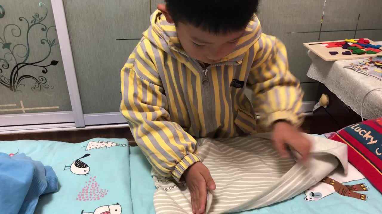 整理自己的衣服