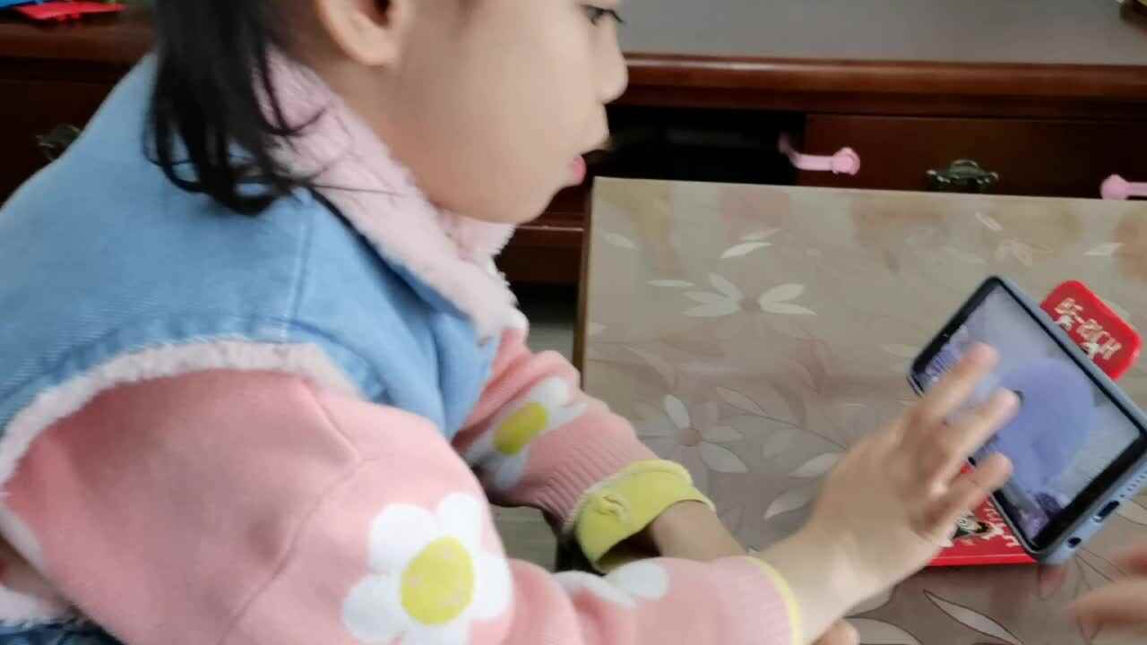 中B班11月24张芷萱观看视频《天津图书馆》