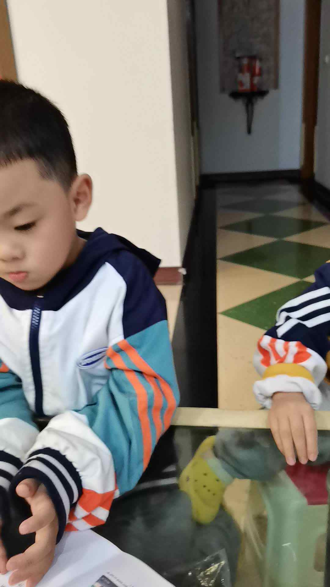 VID_20231104_193836.mp4