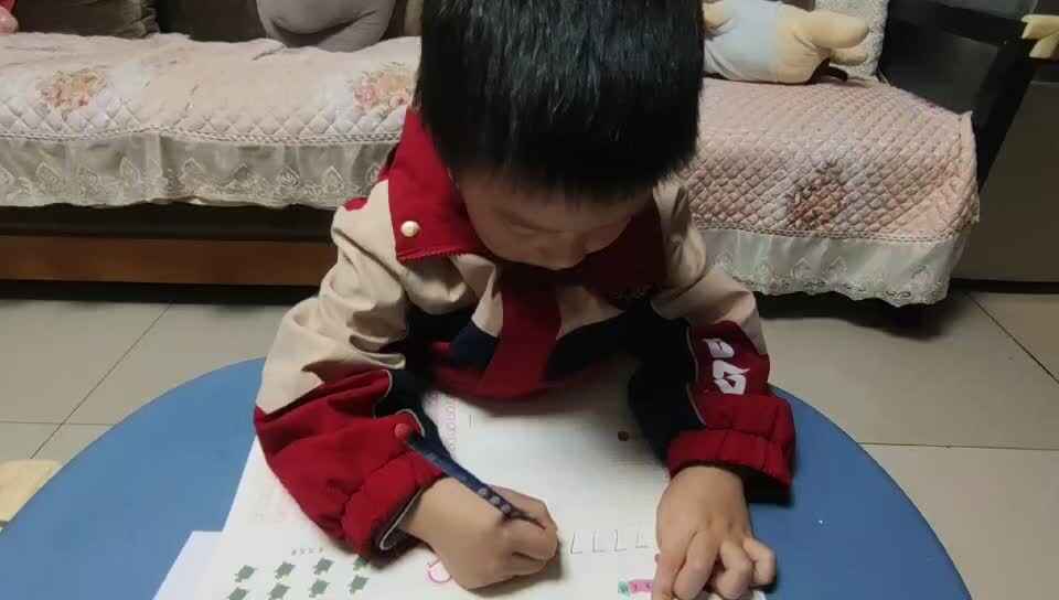 20231129大A班郭睿珩-书写7-2.mp4