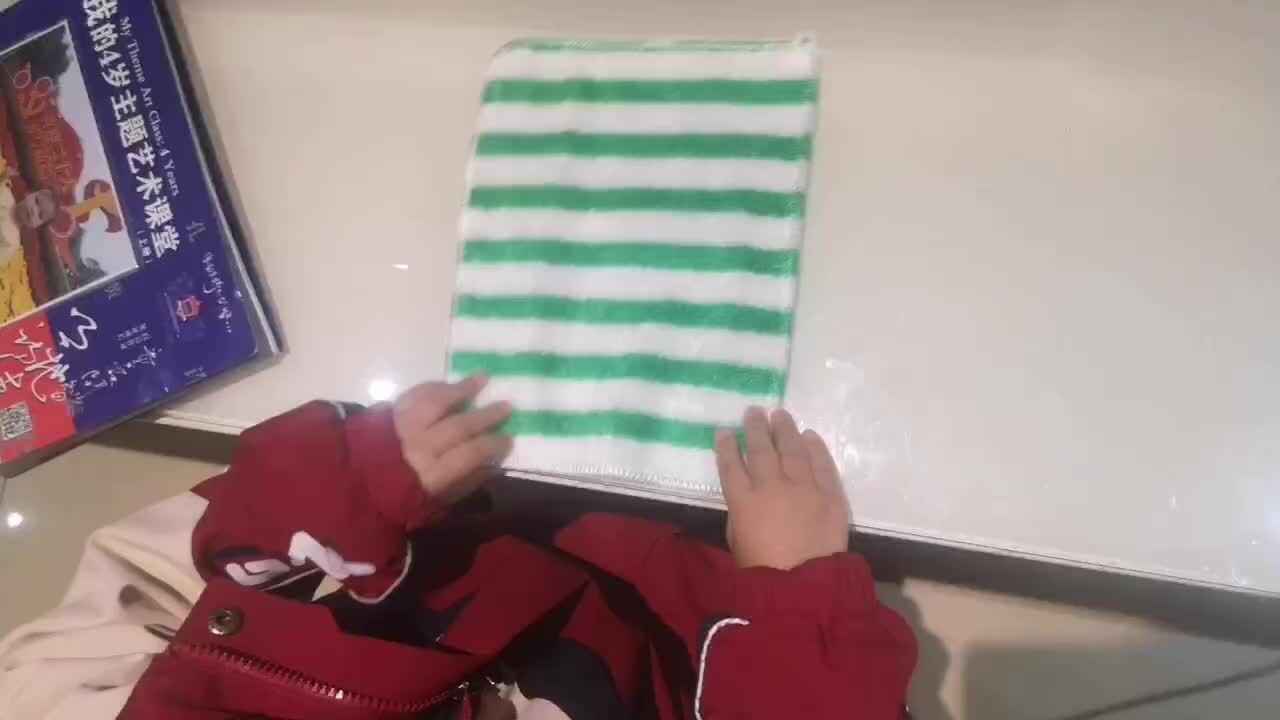 ⁣2023.11.29擦桌子.mp4