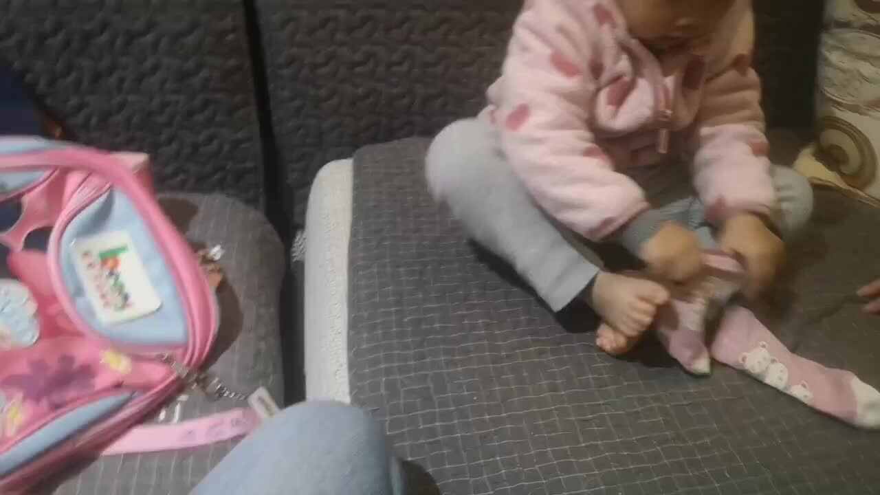 ⁣⁣2023.11.14穿袜子.mp4