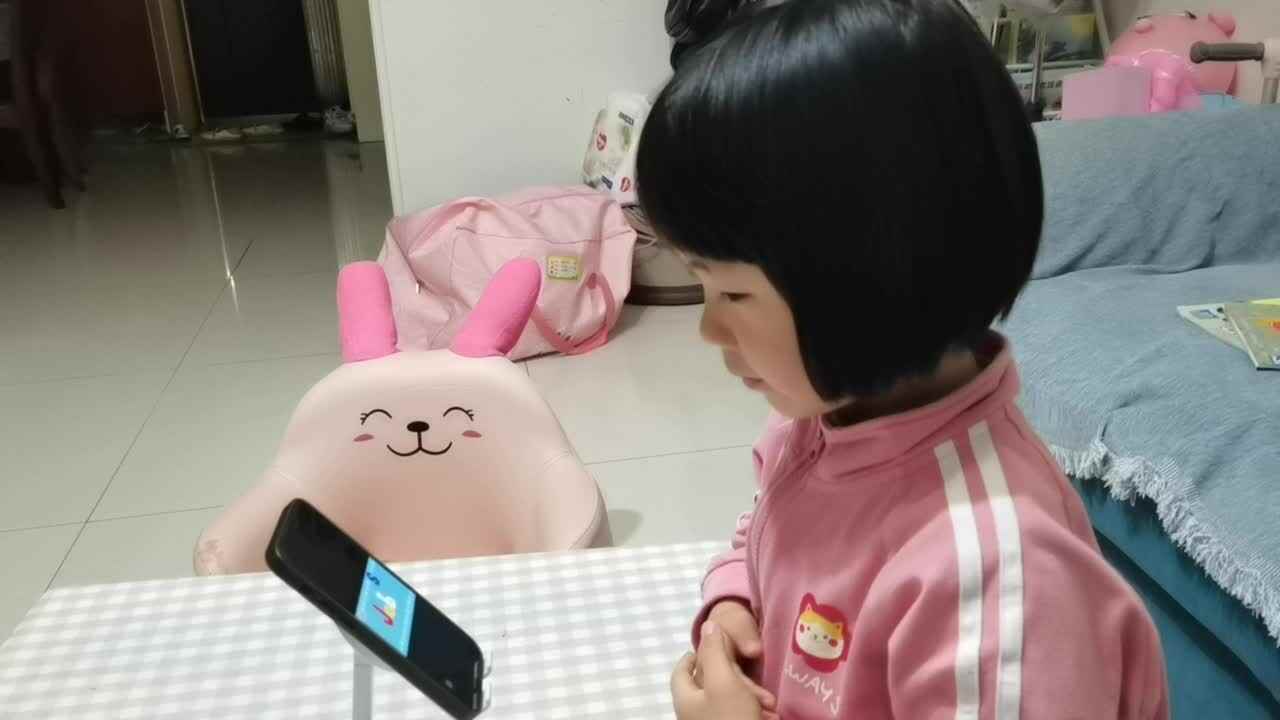 观看英文儿歌（职业）.mp4