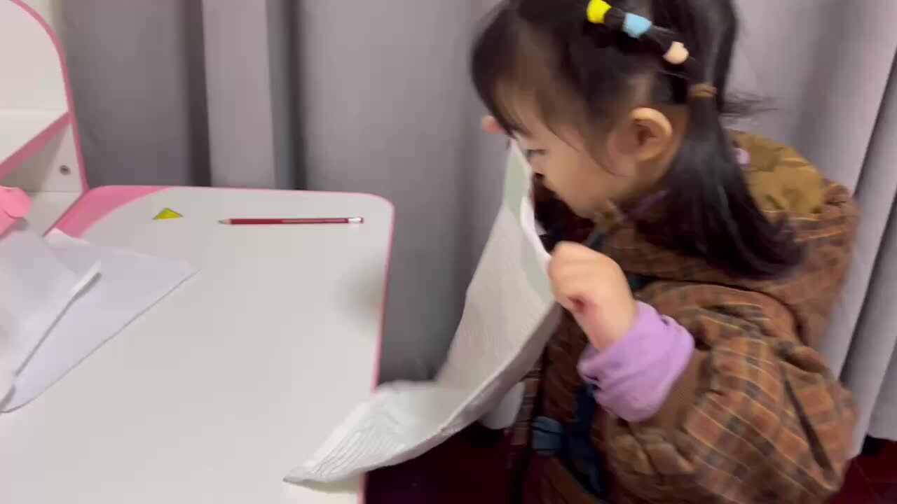 小A班2023.11.15艾琰茹—叠毛巾