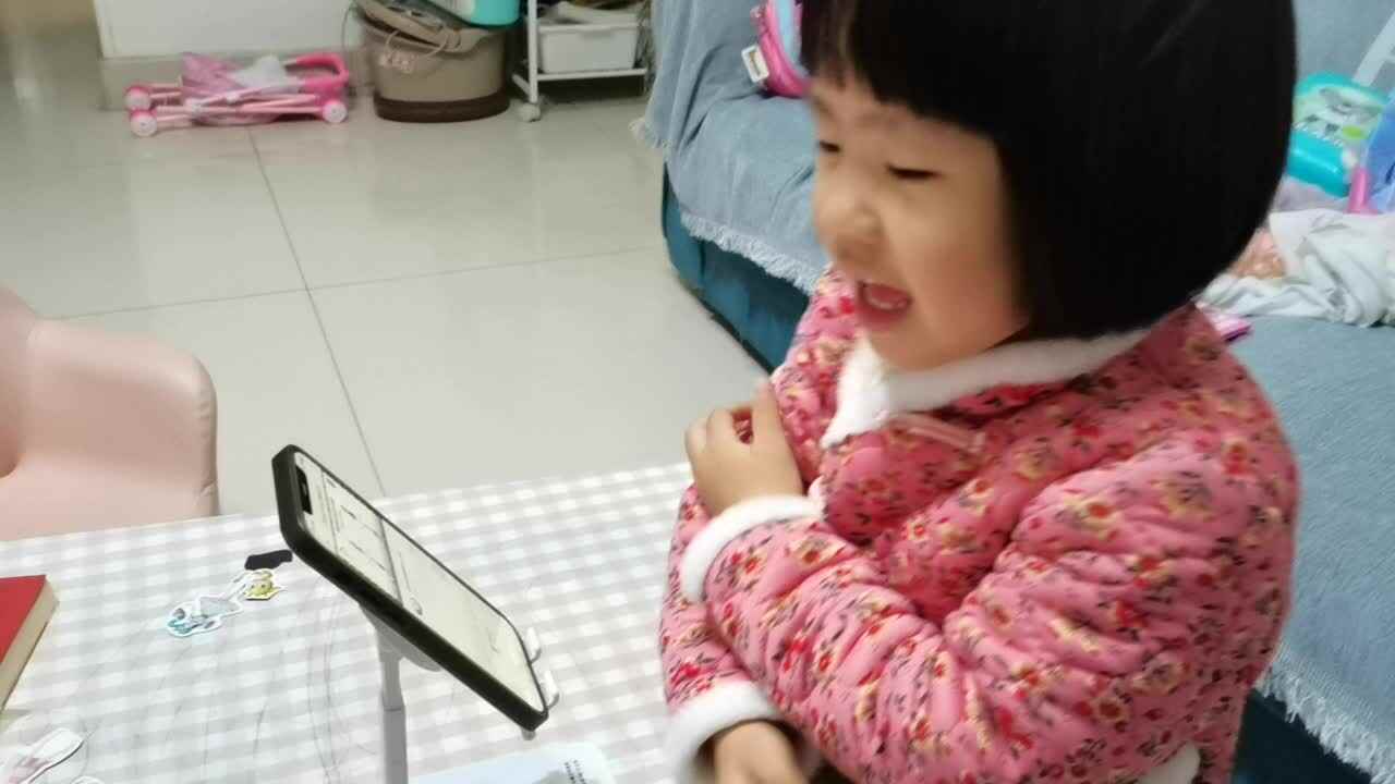 观看跟读《Royal Family》.mp4