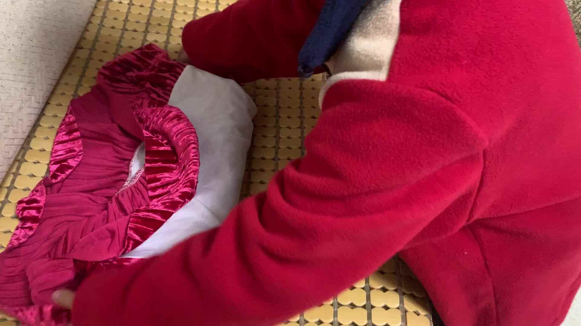 自己学习叠衣服