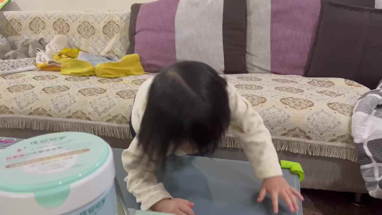 小A班2023.11.15张艺涵-《One Little Finger》.MOV